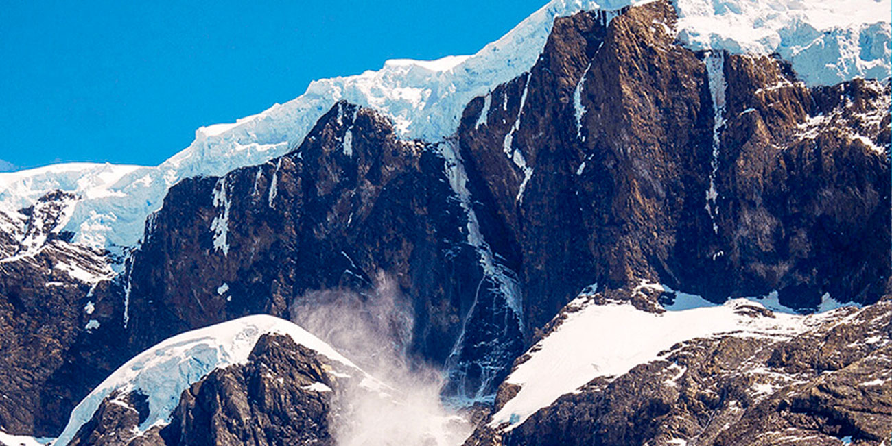 Trekking Mirador Valle Francés – W CIRCUIT TREKKING PATAGONIA